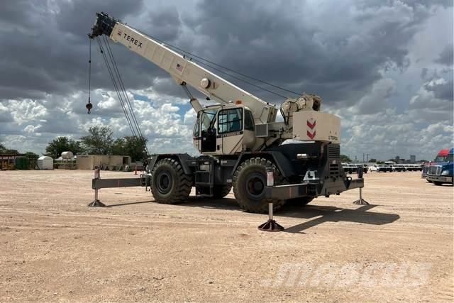 Terex RT555-2 越野起重機
