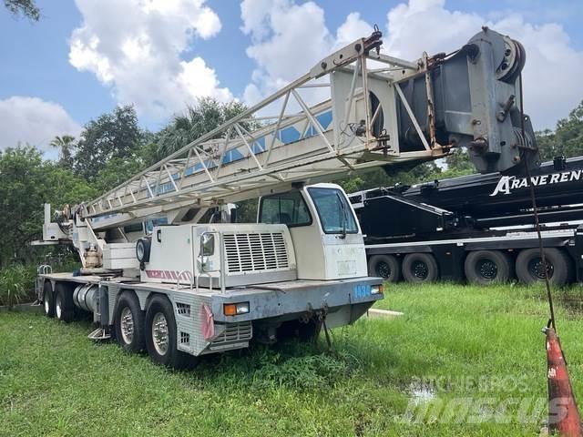 Terex T775 履帶式起重機