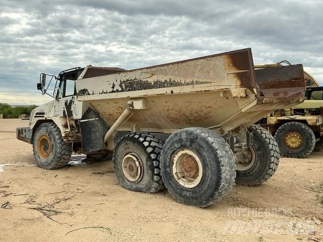 Terex TA30 鉸接式起吊車