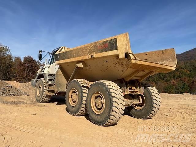 Terex TA300 鉸接式起吊車