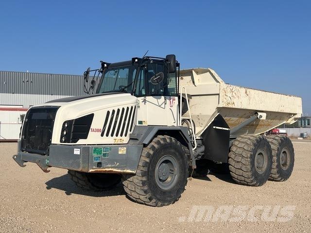 Terex TA300 鉸接式起吊車