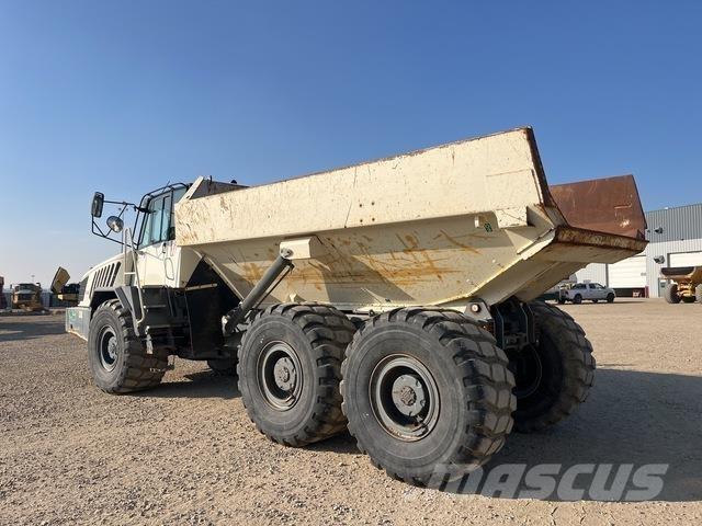 Terex TA300 鉸接式起吊車