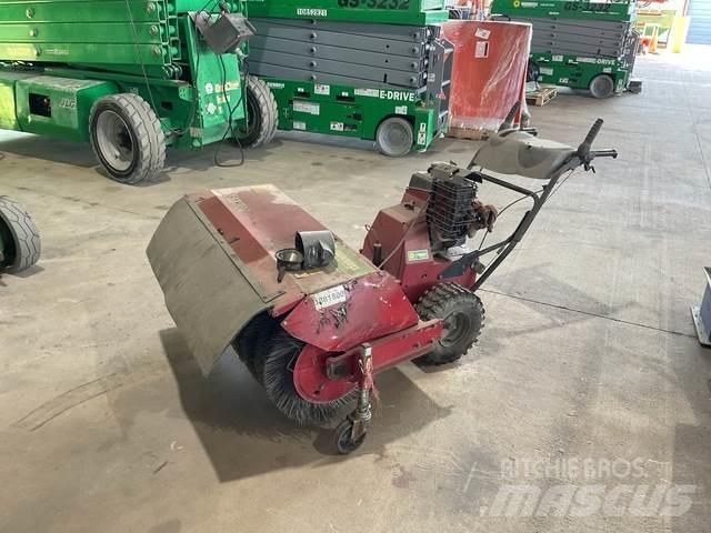 Toro 23740 室內掃倉機