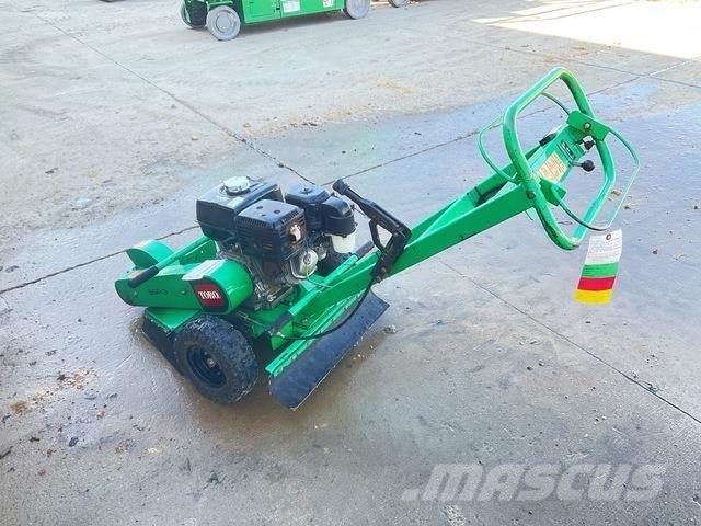 Toro SGR-13 樹樁破碎機