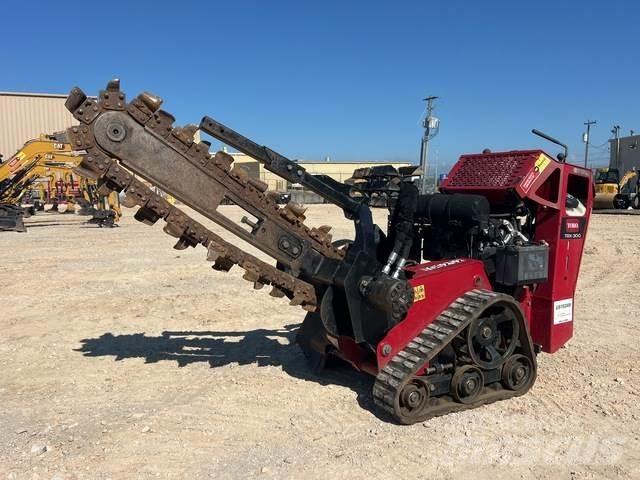 Toro TRX-300 掘溝機