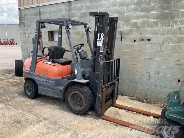 Toyota 6FGU30 其他