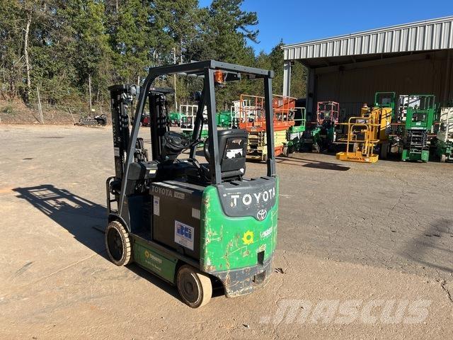 Toyota 8FBCU25 電動堆高機