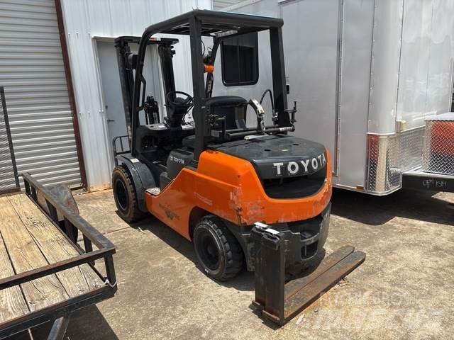Toyota 8FGU30 其他