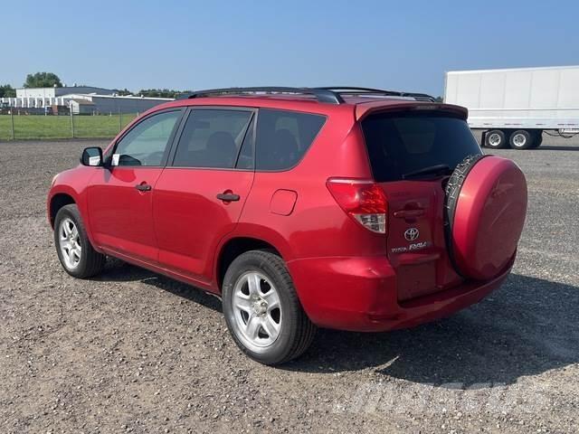 Toyota RAV4 汽車