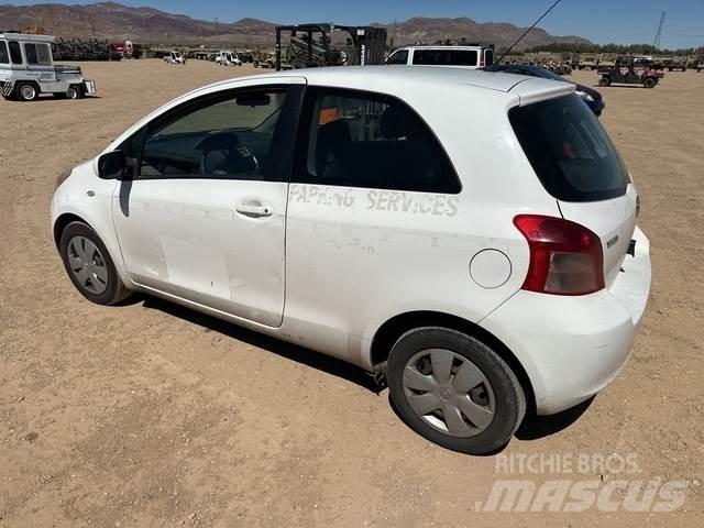 Toyota Yaris 汽車
