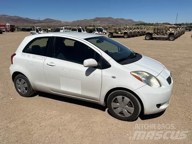 Toyota Yaris 汽車
