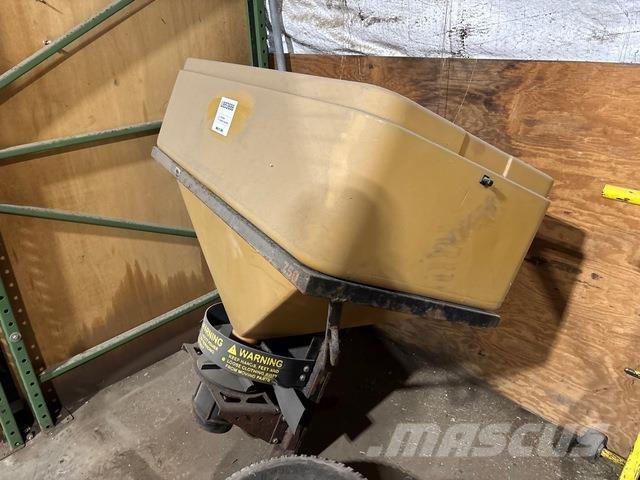  Trailhawk 750 砂鹽撒布機