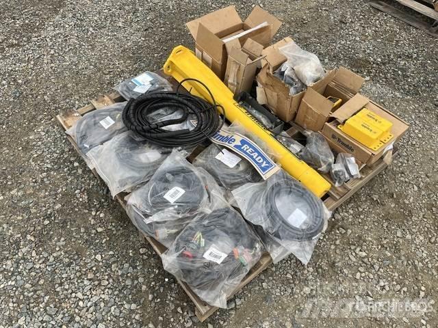 Trimble CB450 其他組件
