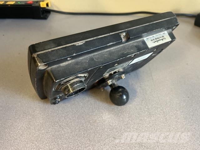 Trimble CB460 其他