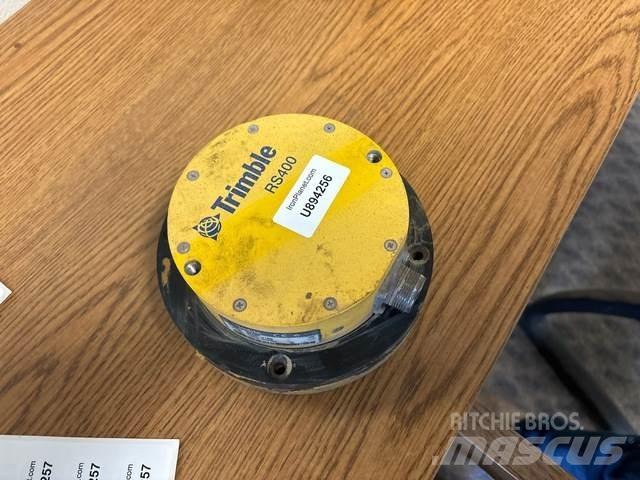 Trimble RS400 其他