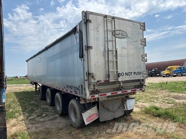  Trout River 自裝卸半拖車
