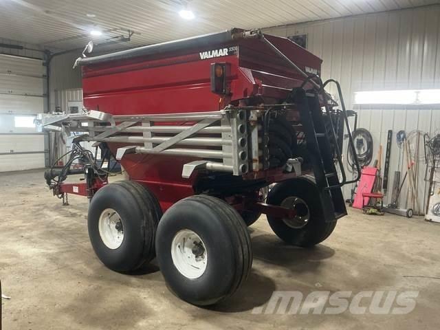 Valmar 5500 礦物撒布機