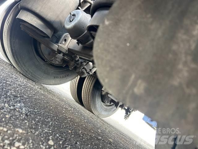 Vawdrey  篷布拖車