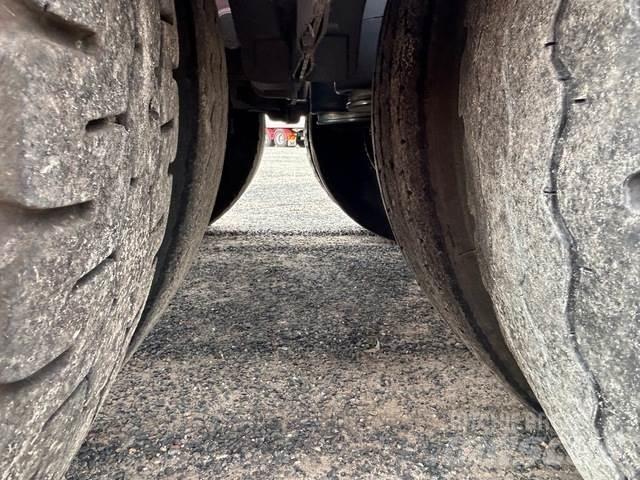 Vawdrey  控溫式半拖車
