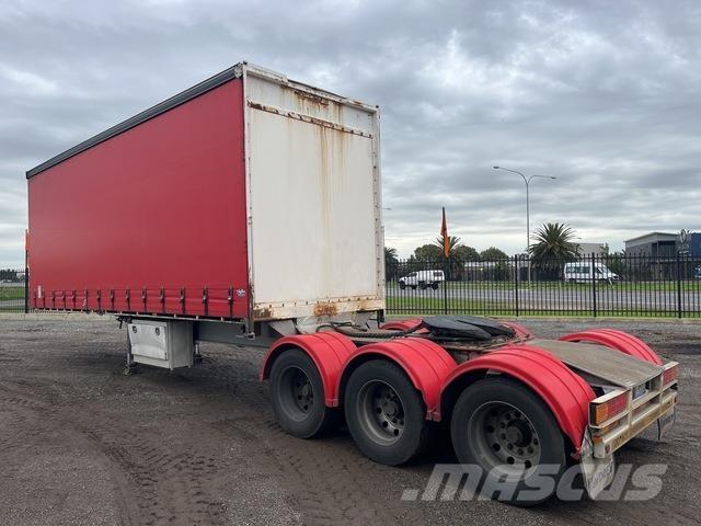 Vawdrey  篷布拖車