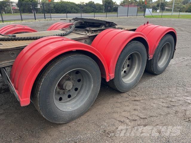 Vawdrey  篷布拖車