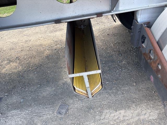 Vawdrey  篷布拖車