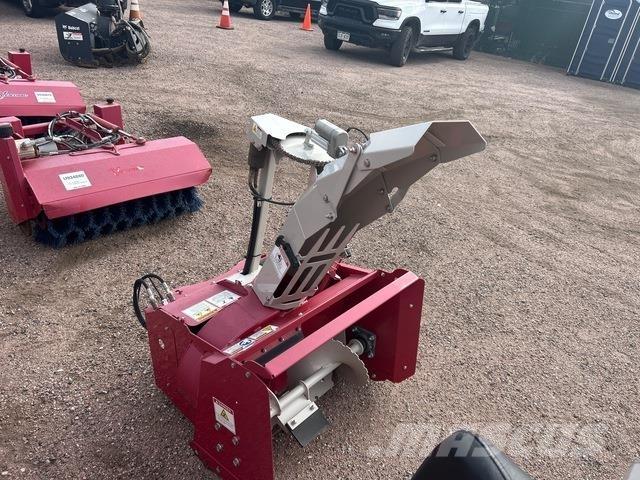 Ventrac NX340 掃雪機