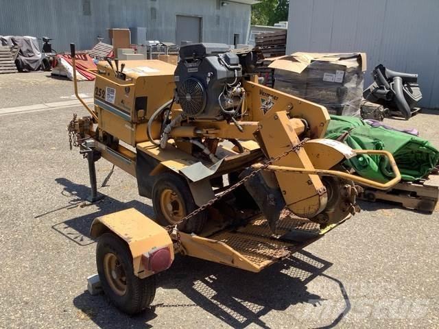 Vermeer 252 樹樁破碎機