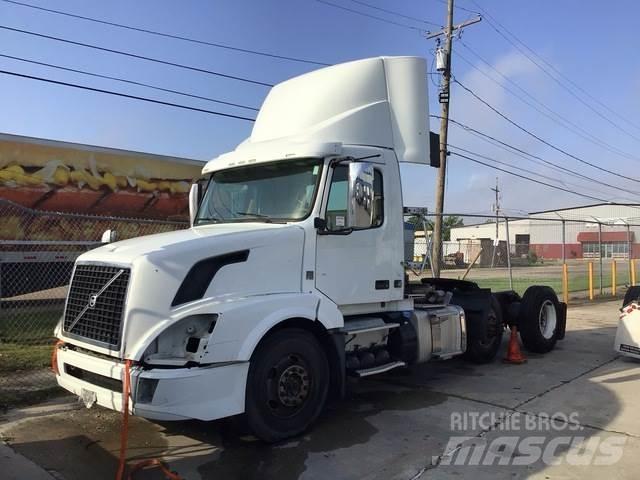 Volvo  曳引機組件