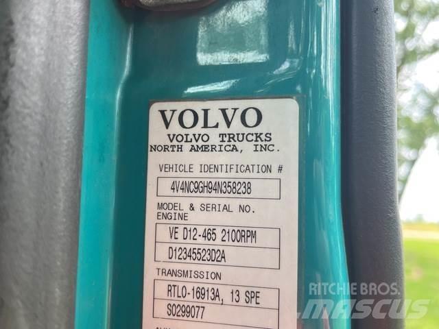 Volvo  曳引機組件