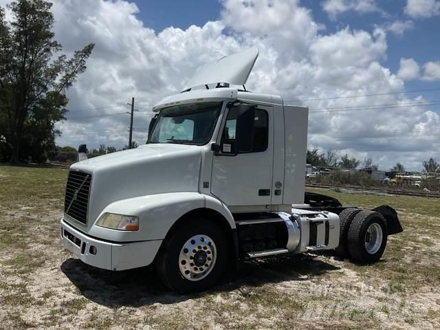 Volvo  曳引機組件