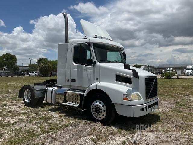 Volvo  曳引機組件