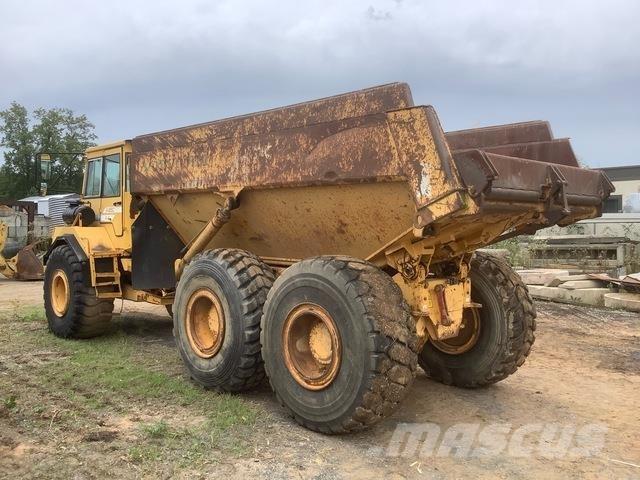 Volvo A25C 鉸接式起吊車