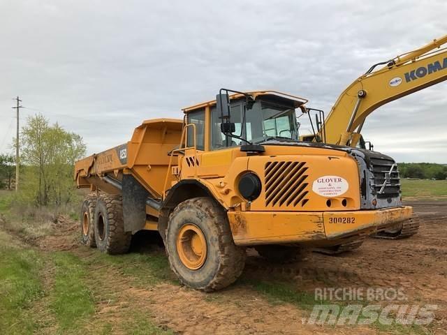 Volvo A25D 鉸接式起吊車