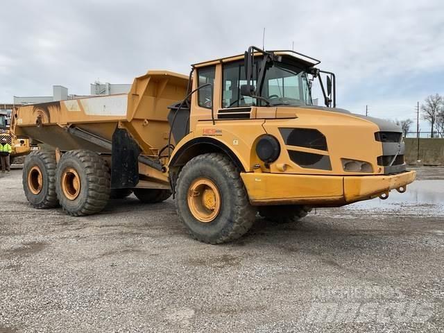 Volvo A25F 鉸接式起吊車