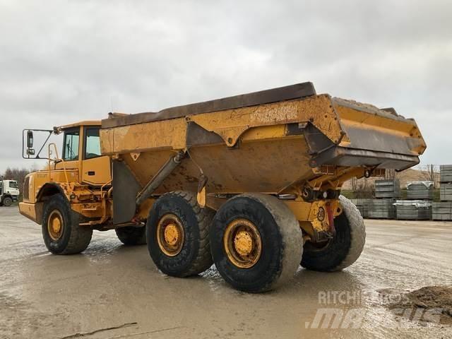 Volvo A30D 鉸接式起吊車