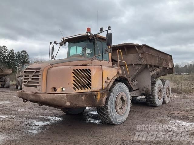 Volvo A30D 鉸接式起吊車