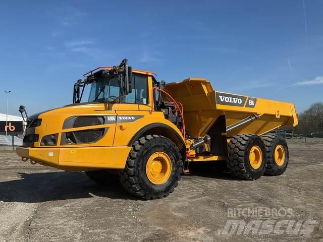 Volvo A30G 鉸接式起吊車