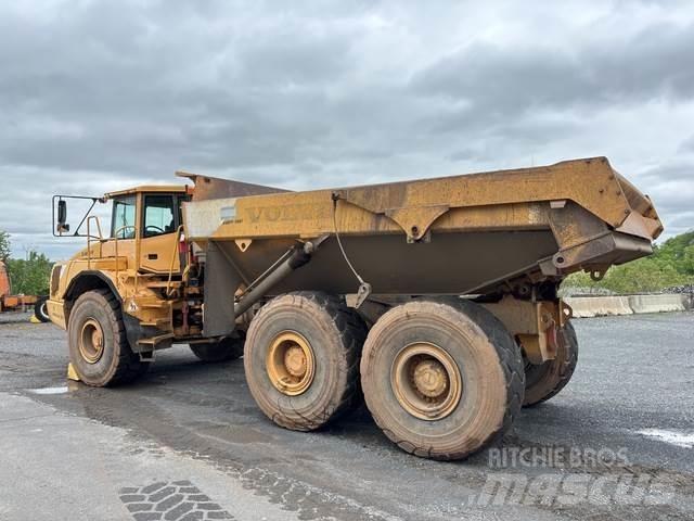 Volvo A35D 鉸接式起吊車