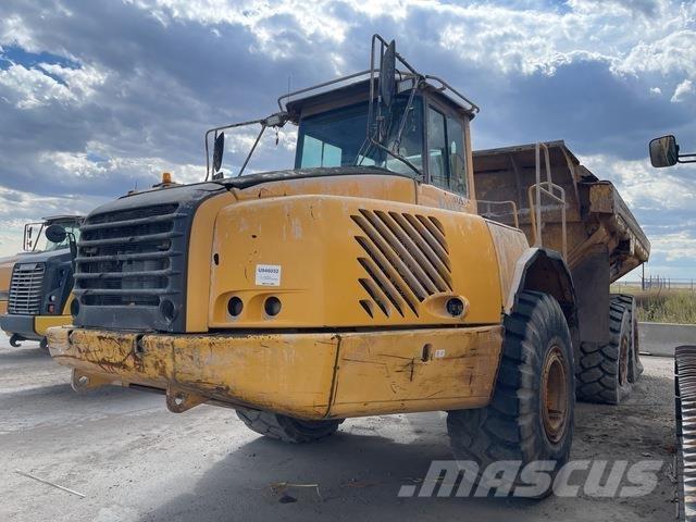 Volvo A35D 鉸接式起吊車