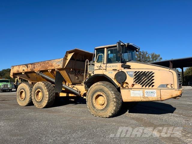 Volvo A35D 鉸接式起吊車