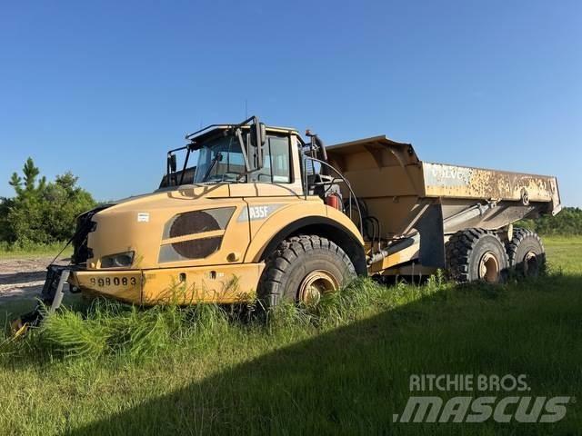 Volvo A35F 鉸接式起吊車