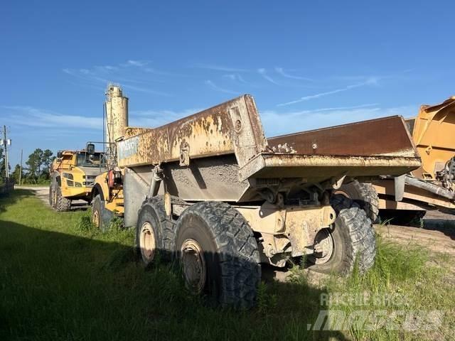 Volvo A35F 鉸接式起吊車