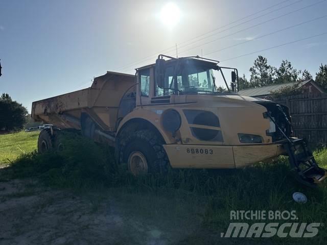 Volvo A35F 鉸接式起吊車