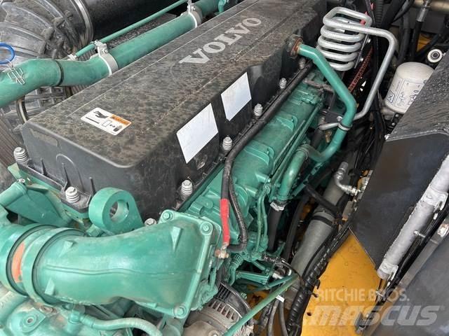 Volvo A40G 鉸接式起吊車
