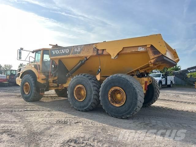Volvo A40G 鉸接式起吊車