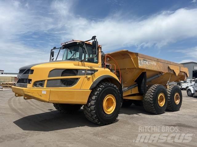 Volvo A40G 鉸接式起吊車