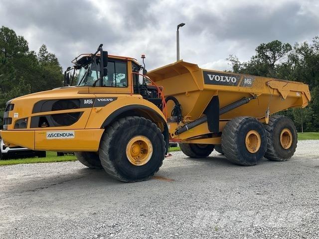 Volvo A45G 鉸接式起吊車