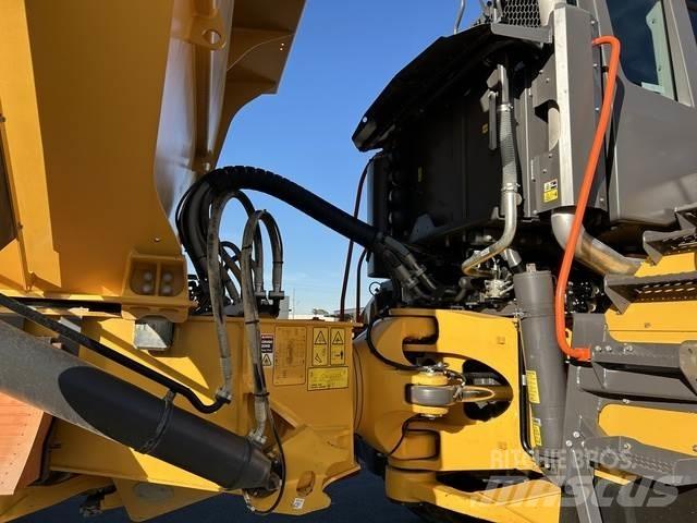 Volvo A60H 鉸接式起吊車