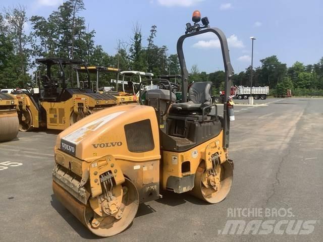 Volvo DD25B 雙輪滾壓機